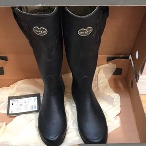 Rain boots size 7, used 1x